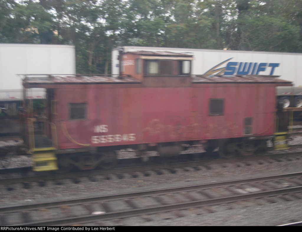 NS caboose 555645 still in service